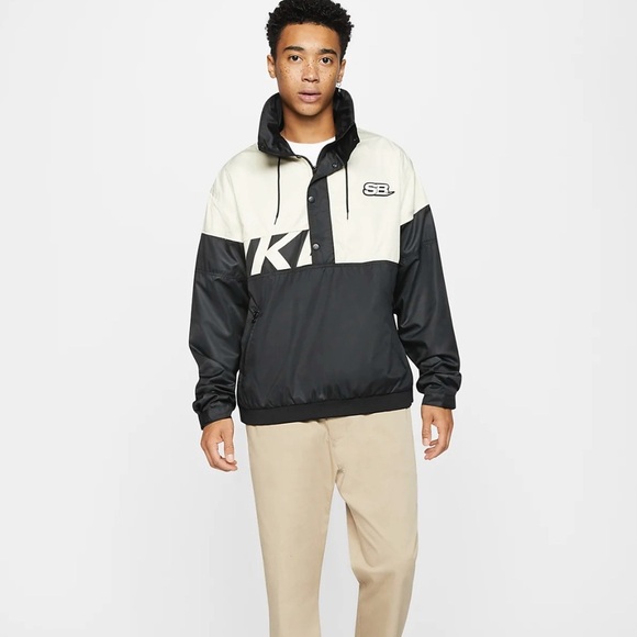 Nike Black and Cream Windbreaker Jacket y2k - Picture 2 of 12